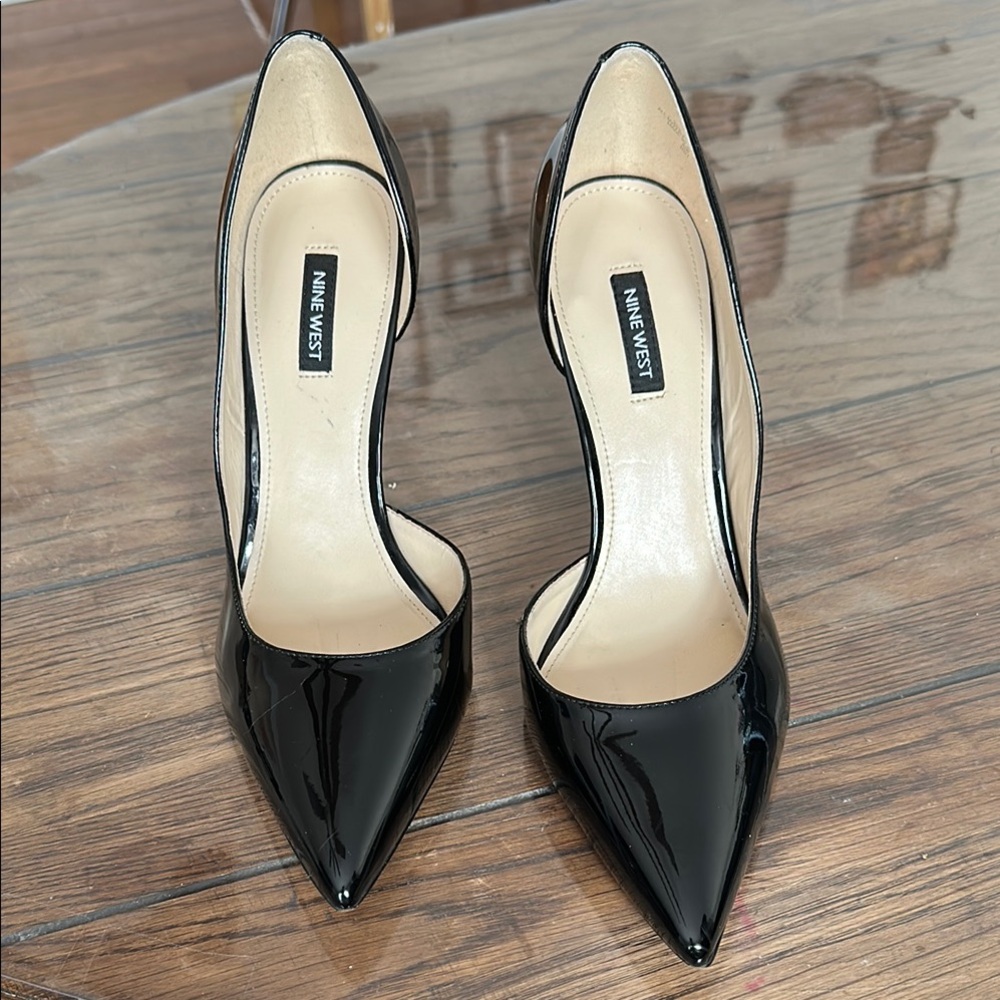 Folowe d'Orsay Pointy Toe Pumps